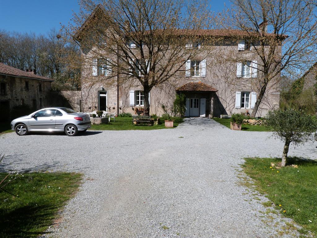 Le Domaine De Panissac Bed and Breakfast Berneuil  Εξωτερικό φωτογραφία
