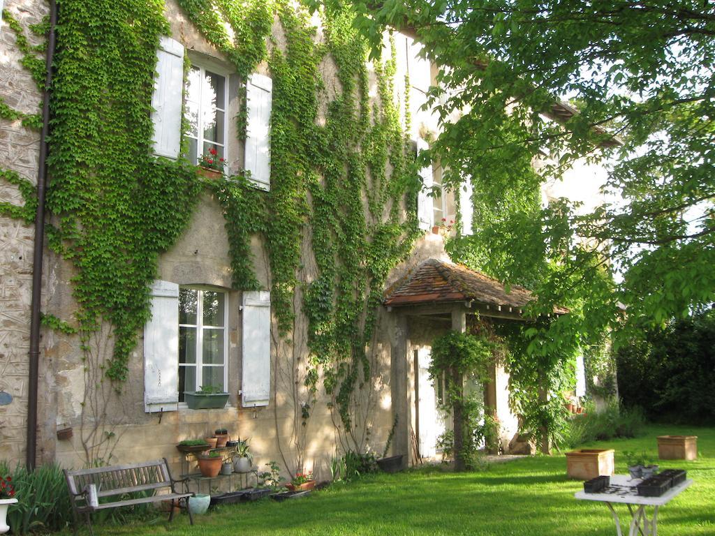 Le Domaine De Panissac Bed and Breakfast Berneuil  Εξωτερικό φωτογραφία